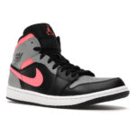 AIR JORDAN נעלי עור בצבע ורוד/אפור דגם Jordan 1 Mid Pink Shadow