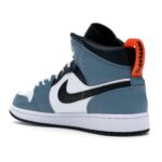 AIR JORDAN נעלי עור בצבע תכלתן דגם Jordan 1 Mid Fearless Facetasm
