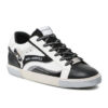 KARL LAGERFELD נעליי עור בצבע שחור/לבן דגם IKONIC TRAINERS