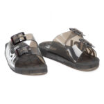 KARL LAGERFELD סנדלים בצבע שקוף/שחור דגם Double-Buckle Sandals