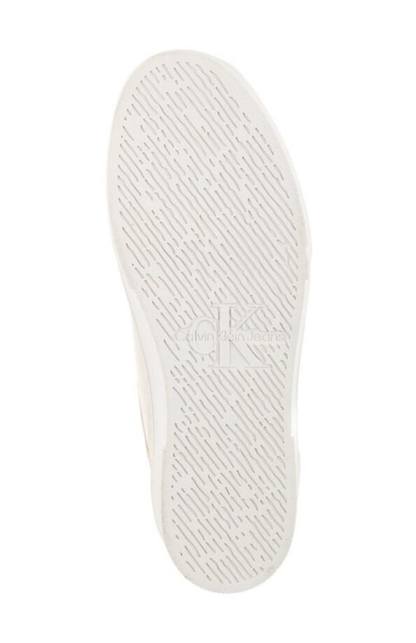 נעליים צבע בז’ FLATFORM