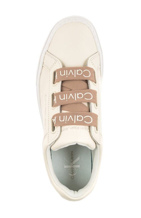 נעליים צבע בז’ FLATFORM