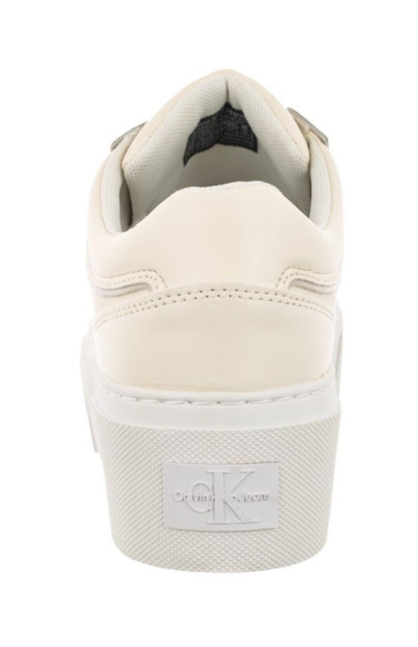 נעליים צבע בז’ FLATFORM
