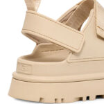 סנדלי UGG – סנדלי נוחות ושיק בעיצוב קלאסי | RICCO
