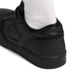 סניקרס עור שחורות B27 Low Top