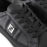 סניקרס עור שחורות פנדי FENDI עיצוב פאנלים סוליית גומי יוקרתית