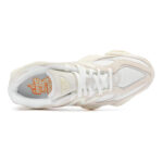 סניקרס קרם 9060 SCARPE