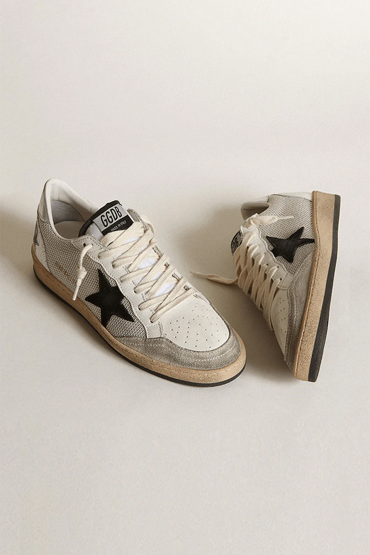 נעלי סניקרס עור גולדן גוס GOLDEN GOOSE גברים נשים לבן אפור גזרה נמוכה כוכב דגם Ball-Star סוליית גומי