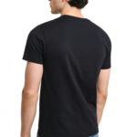 טי שירט שחורה Slim Fit Shield