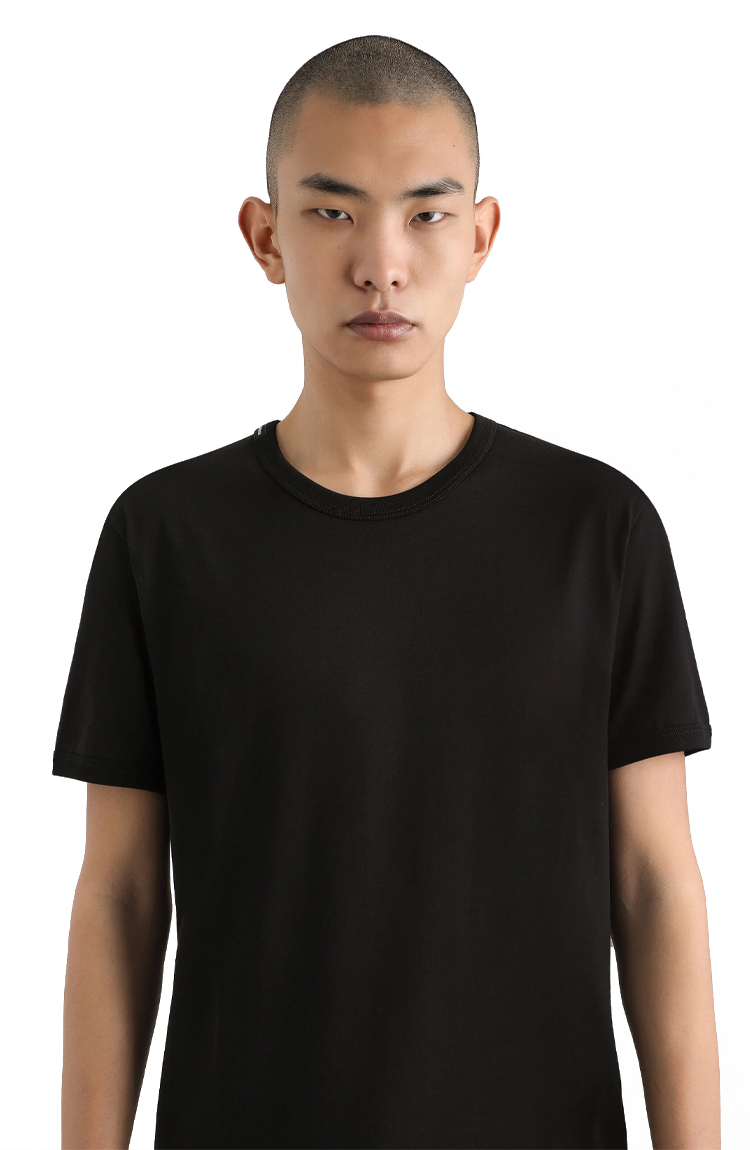 טי שירט שחורה Basic Tee