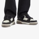 סניקרס עור לבן/שחור Studio Sneaker