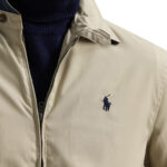 ז’קט רוח פולו ראלף לורן polo ralph lauren חאקי דגם Bi-Swing Jacket פוליאסטר ממוחזר מרופד רקמה