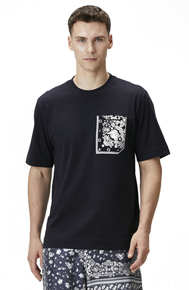 טי שרט כחולה Floral Embroidered