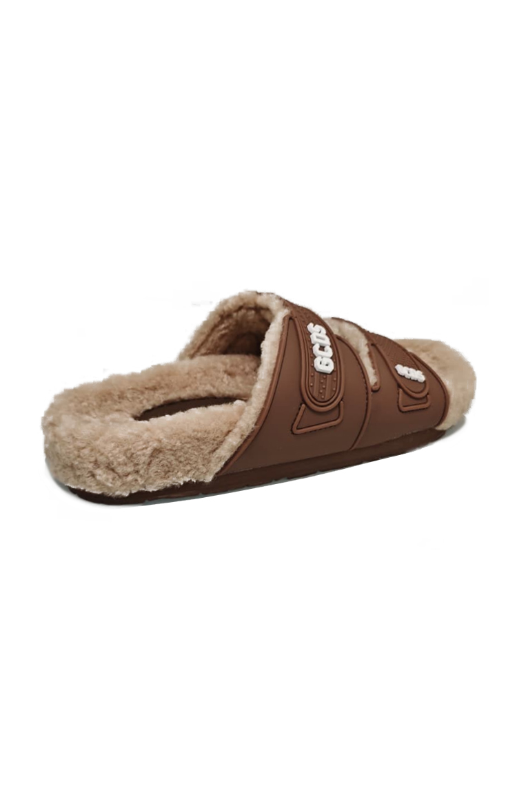 כפכפי פרווה חומים FURRY SLIDES