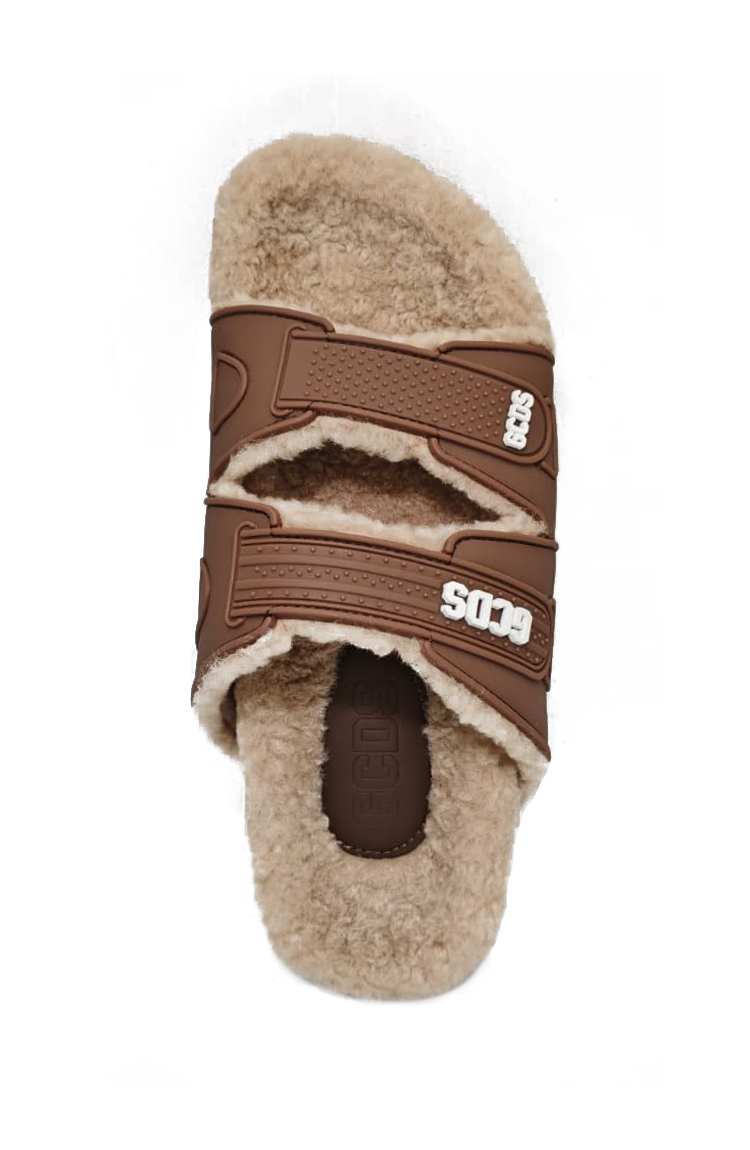 כפכפי פרווה חומים FURRY SLIDES