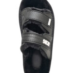 כפכפי פלטפורמה GCDS שחור דגם Furry Slides פרווה סוליה 5 ס”מ רצועות לוגו וכרית עקב