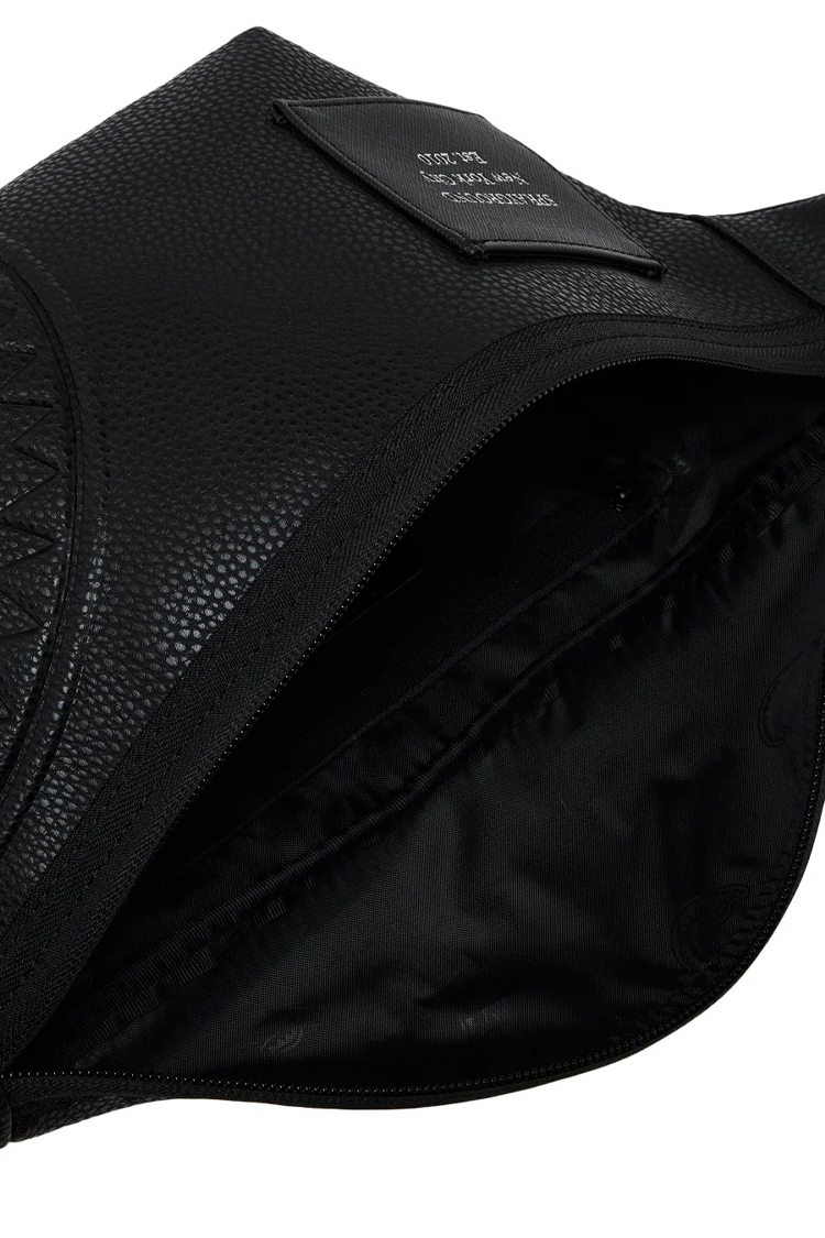 פאוץ’ שחור NIGHT SKY SAVVY CROSSBODY