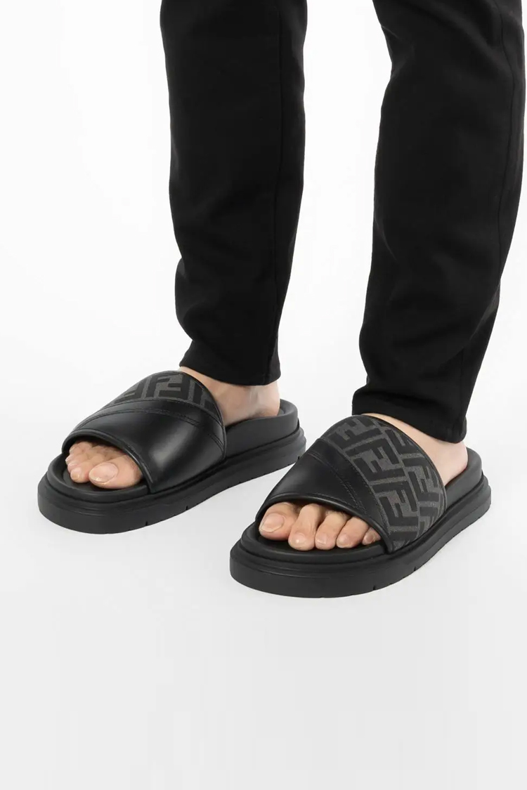 כפכפי סליידס Fendi Diagonal Slides