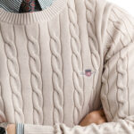 סריג גאנט GANT בז׳ כותנה דגם Cotton Cable Knit סריג כבלים צמה רקמה