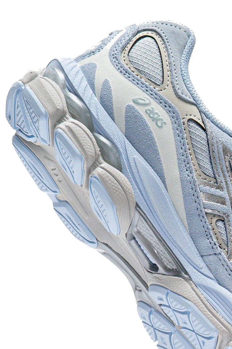 סניקרס אסיקס ASICS תכלת/אפור ג'ל קומולוס עיצוב רטרו שנות ה-2000