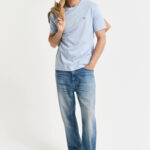 טי שירט גאנט GANT תכלת Slim Fit עם לוגו המגן רקום כותנה איכותית