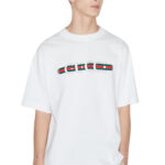 טי שירט גוצ’י GUCCI לבנה אוברסייז עם הדפס לוגו גדול כותנה איכותית