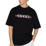 טי שירט גוצ’י GUCCI שחורה אוברסייז עם הדפס לוגו גדול כותנה איכותית