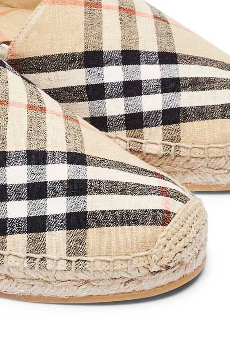 מוקסינים ברברי BURBERRY פשתן משבצות בז' סגנון אספרדיל יוקרתי