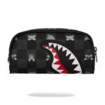 קלמר ספרייגראונד Sprayground שחור אפור משובץ דמוי עור עם תבליט כריש
