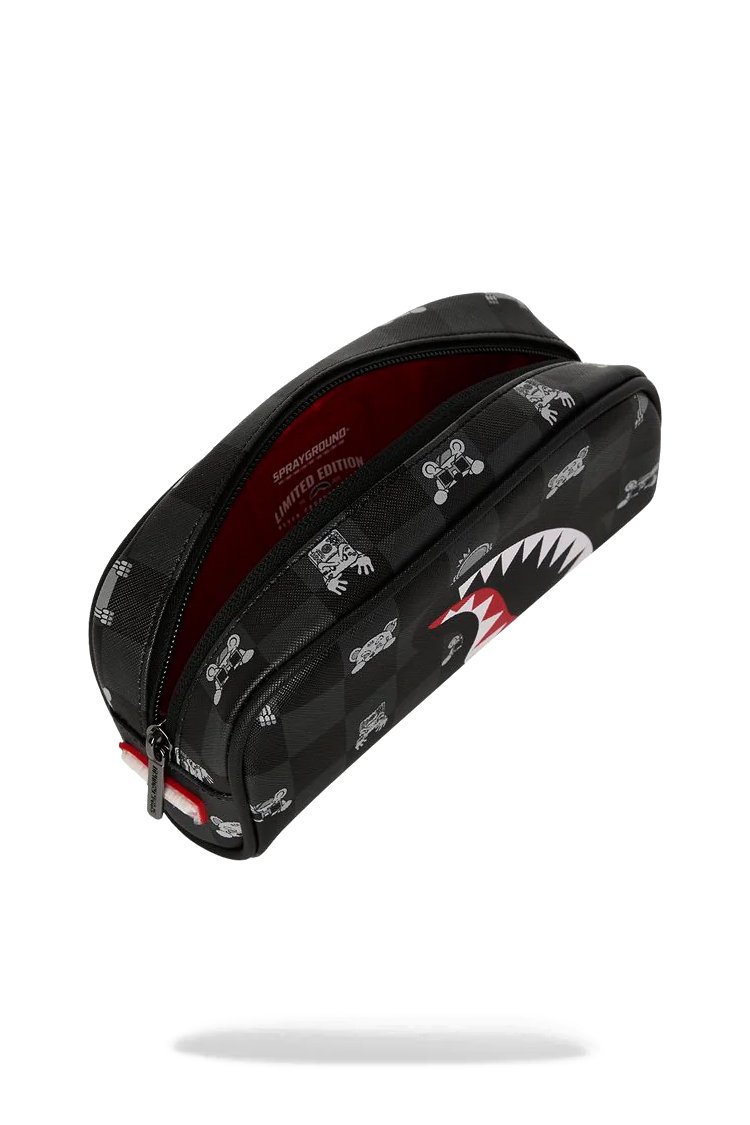 קלמר ספרייגראונד Sprayground שחור אפור משובץ דמוי עור עם תבליט כריש