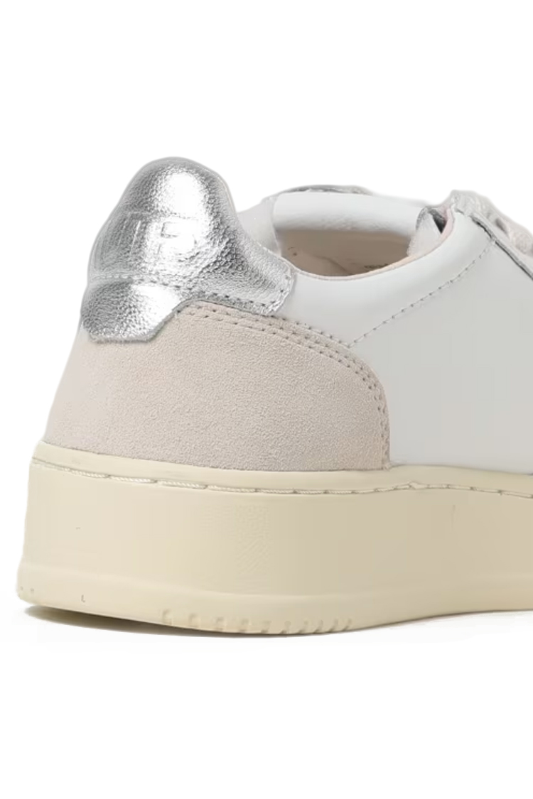 סניקרס אוטרי Autry Medalist Low לבן כסוף עור איכותי עיצוב רטרו
