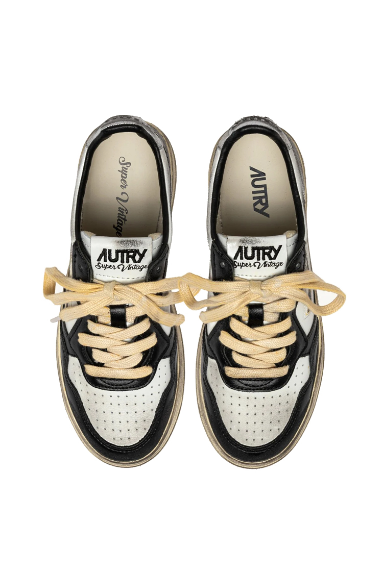 סניקרס אוטרי AUTRY שחור כסף 100% עור גזרה נמוכה דגם Super Vintage גימור משופשף וינטג