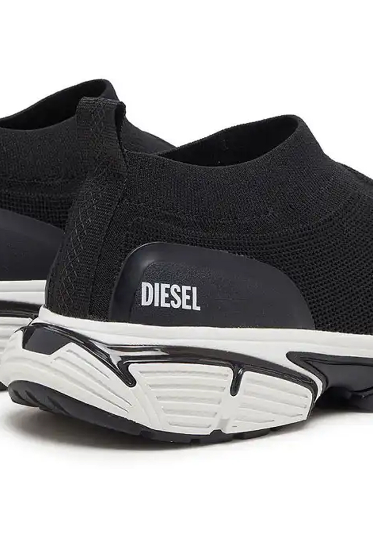 סניקרס דיזל DIESEL גרב שחורות שרוכים סוליה רב שכבתית
