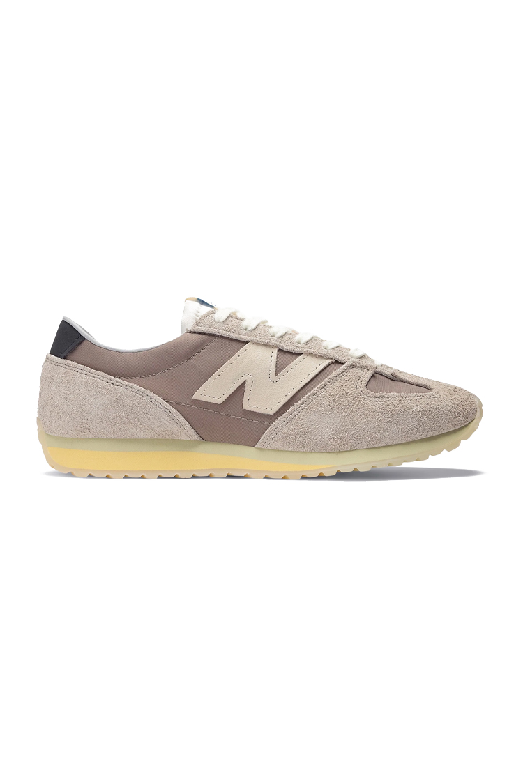 ניקרס ניו באלאנס New Balance 471 אפור חום זמש וטקסטיל עיצוב רטרו