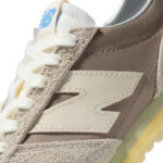 ניקרס ניו באלאנס New Balance 471 אפור חום זמש וטקסטיל עיצוב רטרו