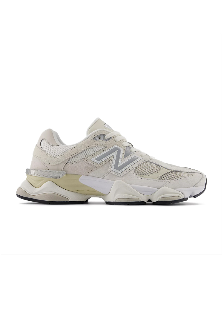סניקרס ניו באלאנס נשים New Balance 9060 לבן עיצוב רטרו סוליה מסיבית