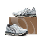 נעלי אסיקס ASICS GEL-KAYANO 12.1 אפור תכלת גברים סניקרס עיצוב מטאלי