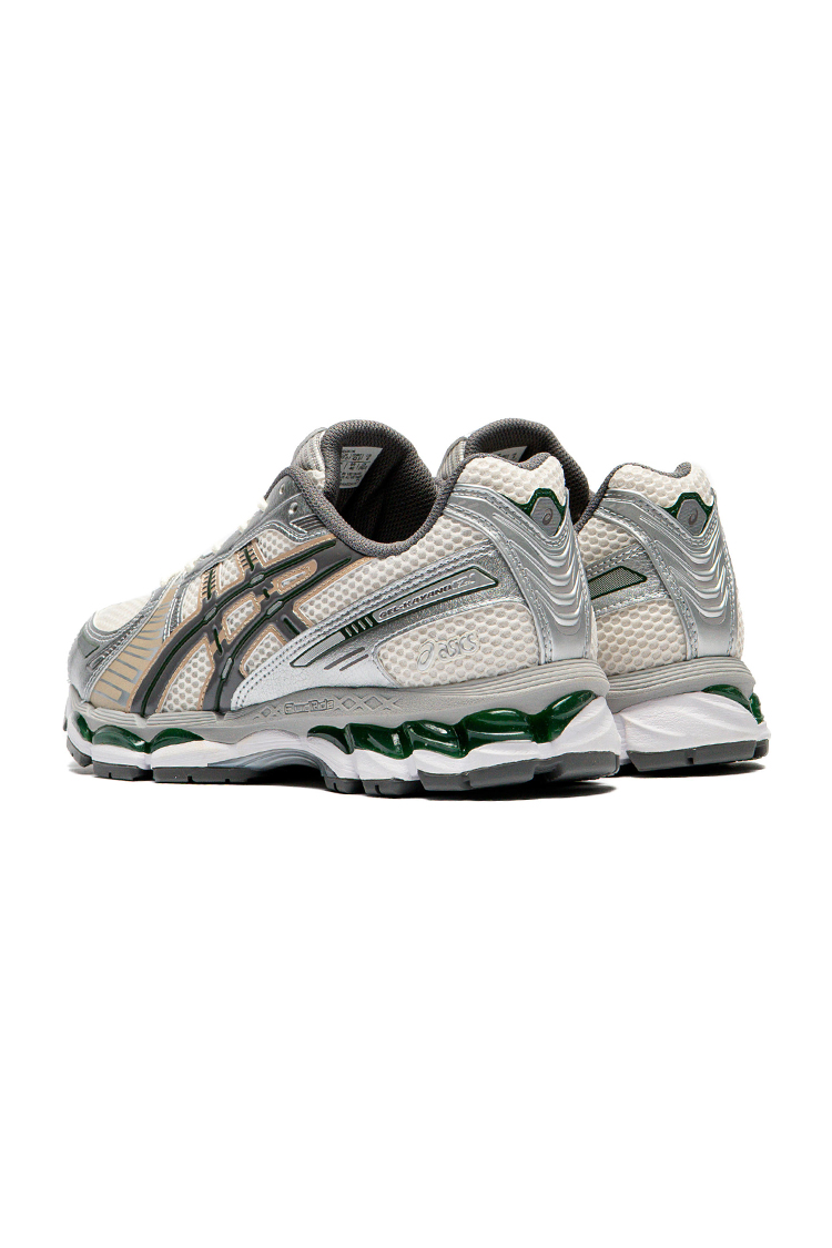 נעלי אסיקס ASICS GEL-KAYANO 12.1 אפור/קרם גברים סניקרס עיצוב מטאלי