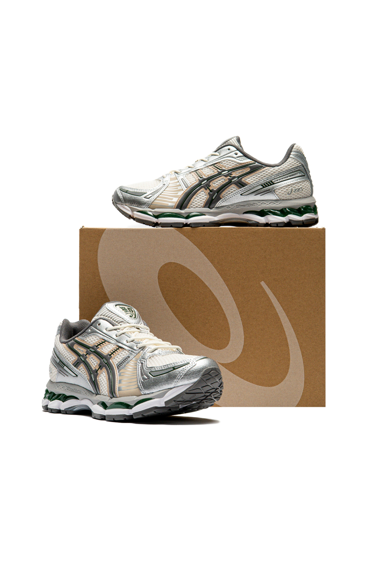 נעלי אסיקס ASICS GEL-KAYANO 12.1 אפור/קרם גברים סניקרס עיצוב מטאלי
