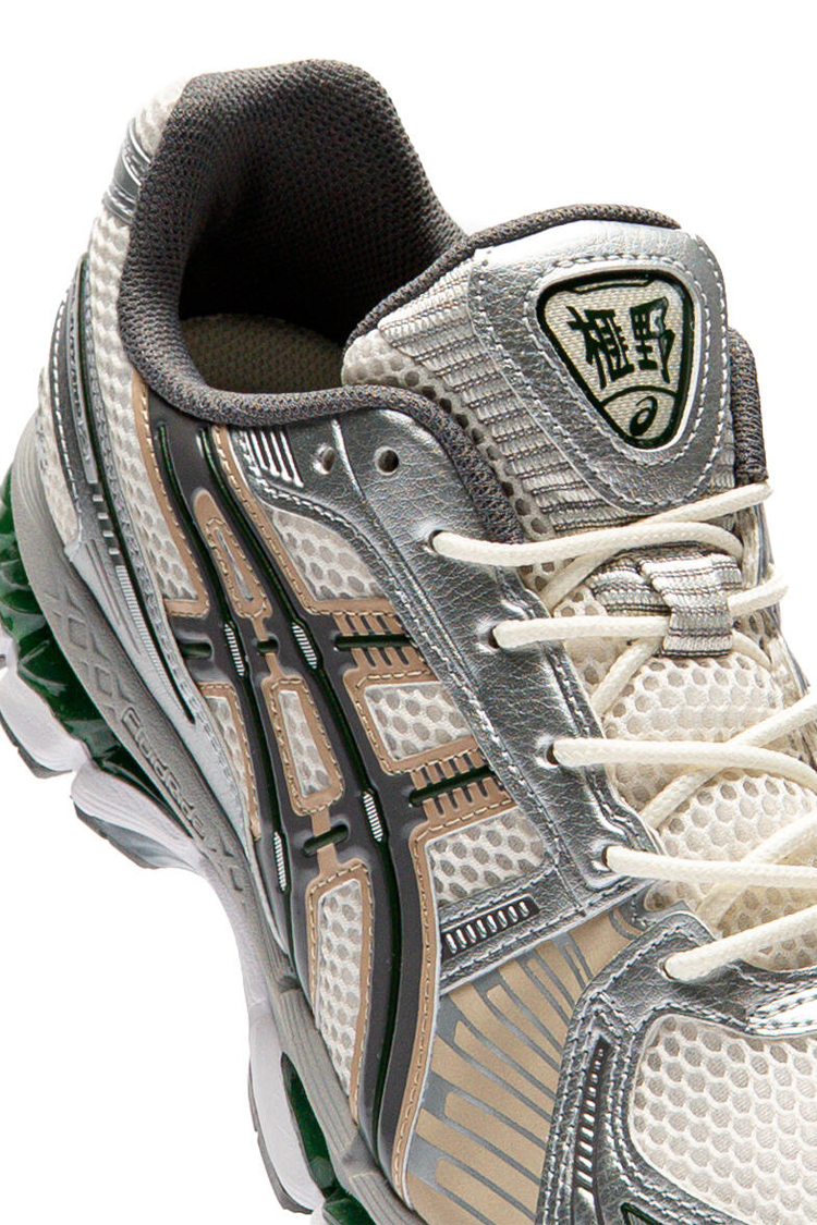 נעלי אסיקס ASICS GEL-KAYANO 12.1 אפור/קרם גברים סניקרס עיצוב מטאלי