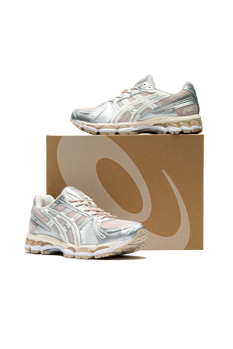 נעלי אסיקס ASICS GEL-KAYANO 12.1 בז’/קרם גברים סניקרס עיצוב מטאלי