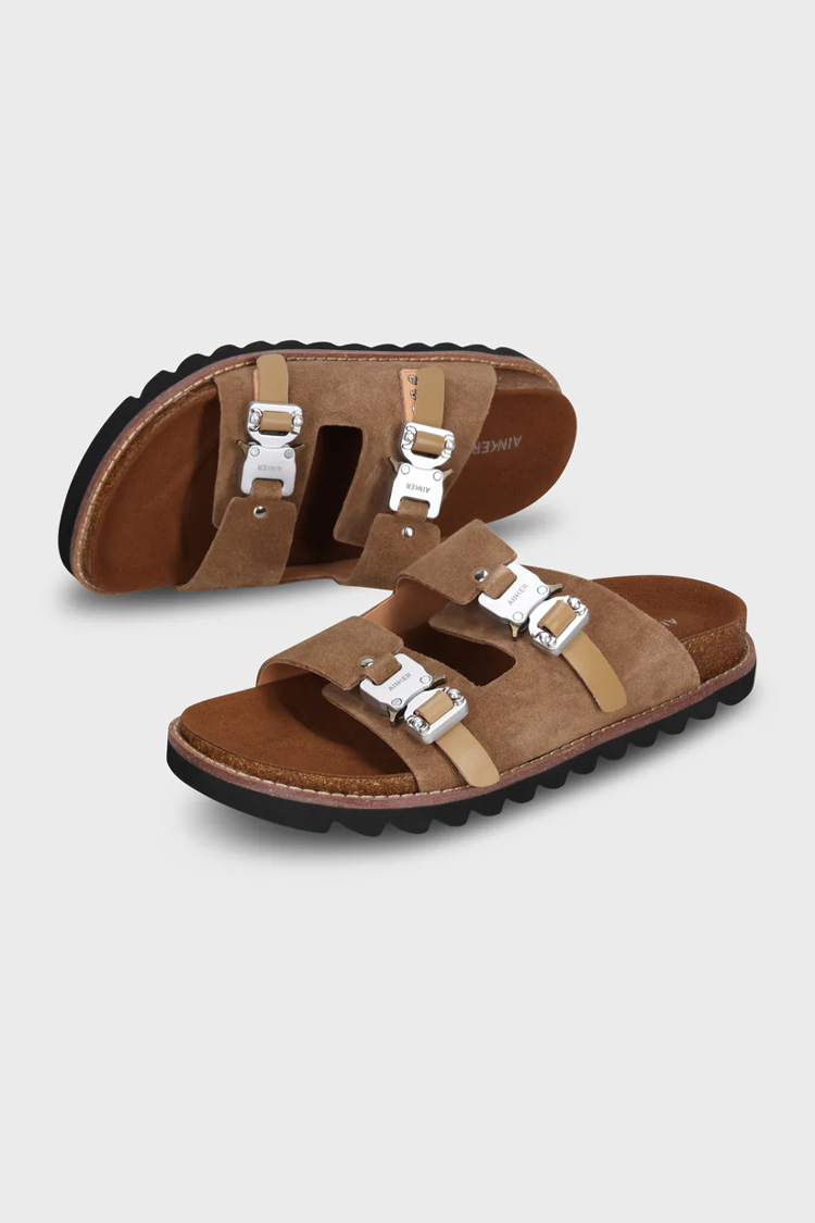כפכפי עור אינקר AINKER מוקה גברים דגם Swish Suede מדרס שעם אבזמי מתכת