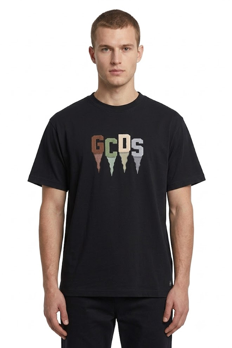חולצה GCDS ג'י סי די אס שחורה גברים טי שירט גזרה נינוחה רקמה פרוותית לוגו חצי מבריק