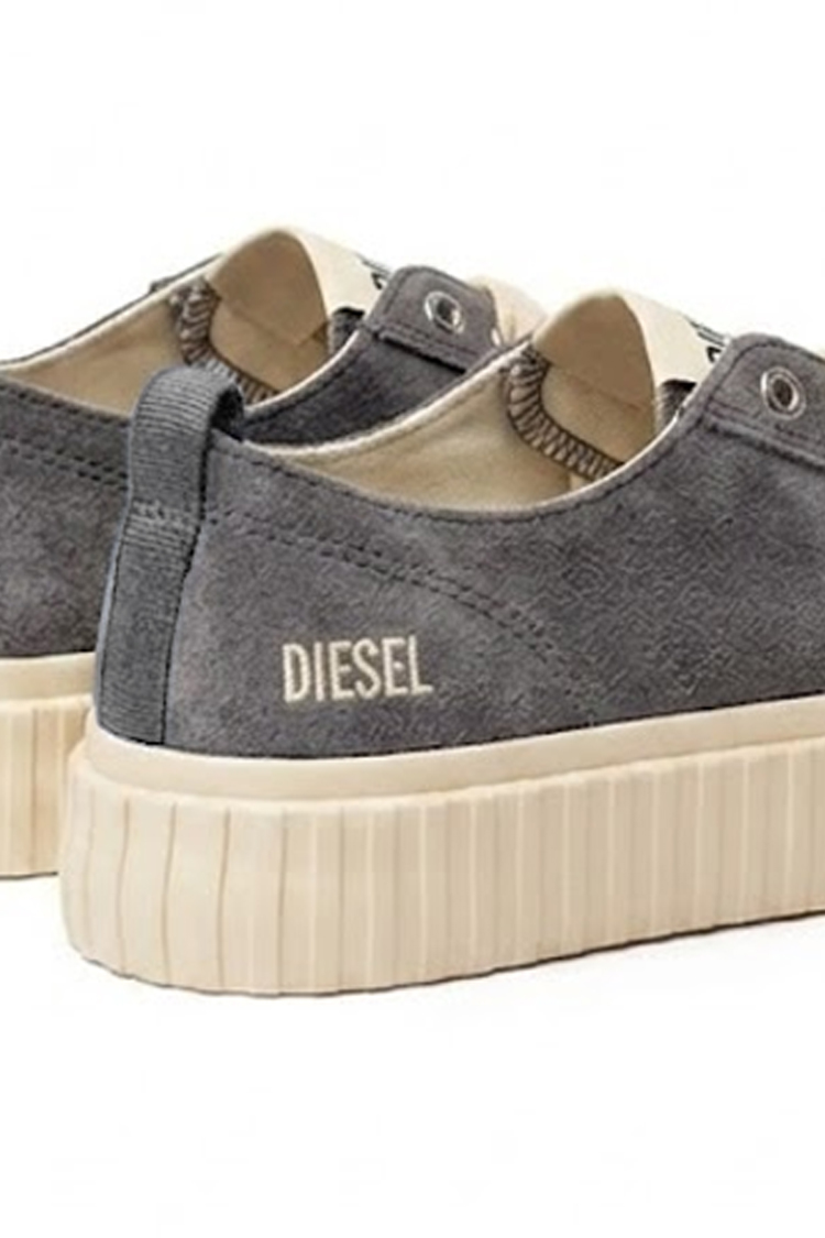 נעלי דיזל DIESEL זמש גברים סניקרס צבע אפור נמוכות תפרי קונטרסט דגם S-Poly Low