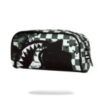 קלמר ספרייגראונד SPRAYGROUND שחור לבן פוליויניל דמוי עור משבצות כריש דגם Painted over check רוכסן