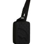 תיק סלינג ספרייגראונד SPRAYGROUND שחור פוליויניל מעטפת קשיחה תבליט כריש דגם Raised check hard shell רצועה מתכווננת