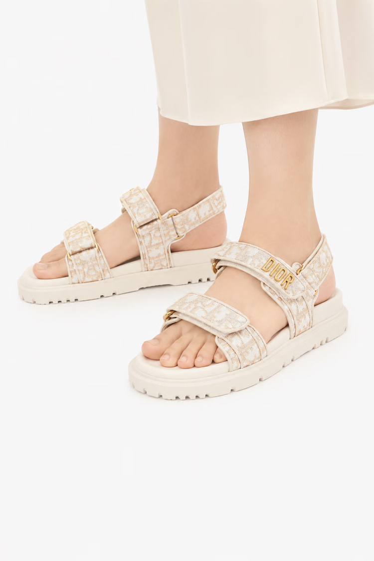 סנדלי דיור לנשים DIOR לבן עור כותנה אבזם זהב דגם Dioract Sandal מדרס אנטומי