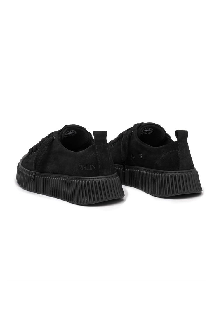 סניקרס רהאן RHUN שחור זמש גזרת מיד דגם Treble triple suede סוליית גומי תפרי קונטרסט