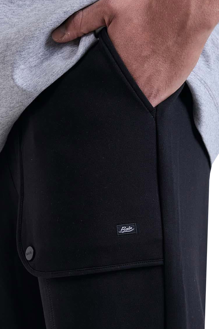 מכנס ג'וגר באוור BALR שחור כותנה דגם Relaxed Jogger גזרה משוחררת לוגו רקום