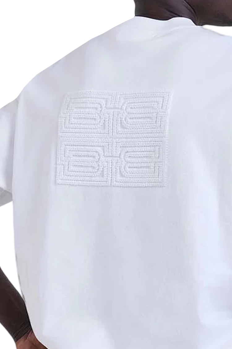טי שירט באוור BALR לבן כותנה דגם B Maze גזרה משוחררת רקמת לוגו גיאומטרית בגב
